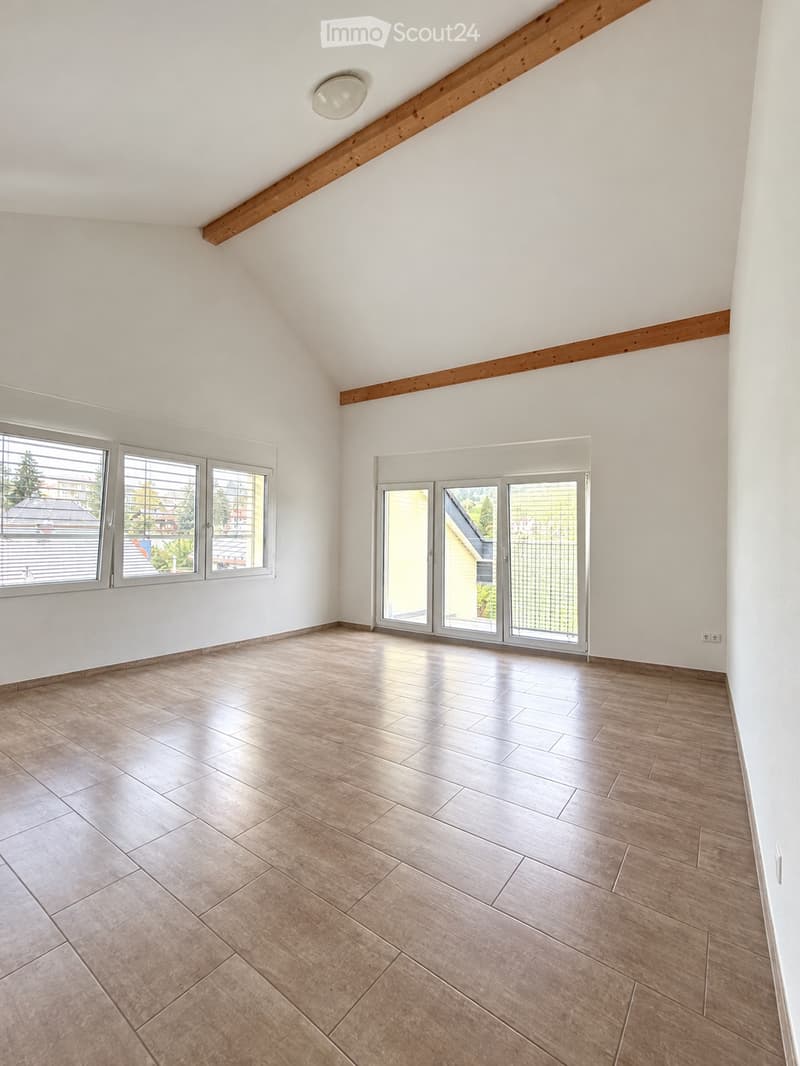Helle 3,5 Zimmer Wohnung zu vermieten (4)
