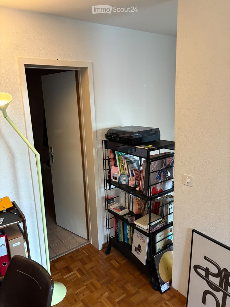 URGENT sous-location - joli 1 pièce à Renens (1)