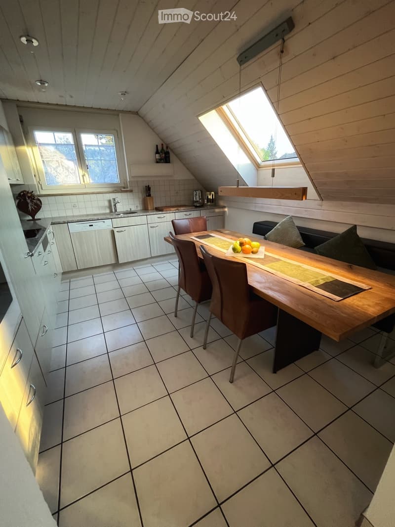 4.5 Zimmwer Dachwohnung in EFH nähe Aare (2)