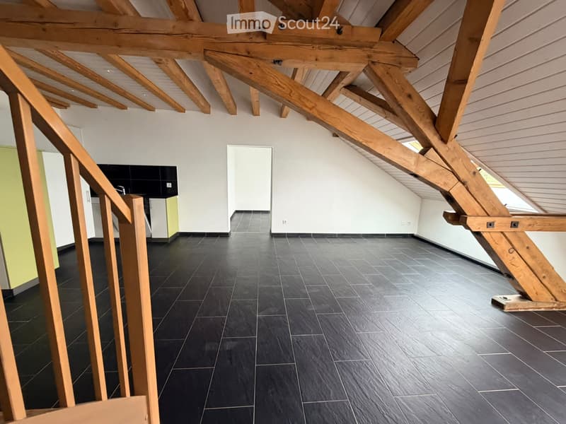 À louer Joli duplex de 3.5 pièces avec cachet, Bulle (1)