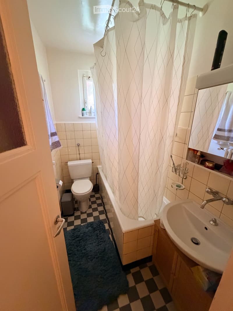 APARTMENT FOR RENT (3)