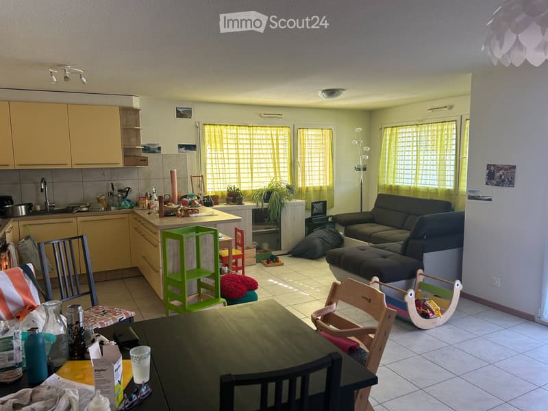Appartement 3,5 pièces à Concise, place de park et cave. (2)