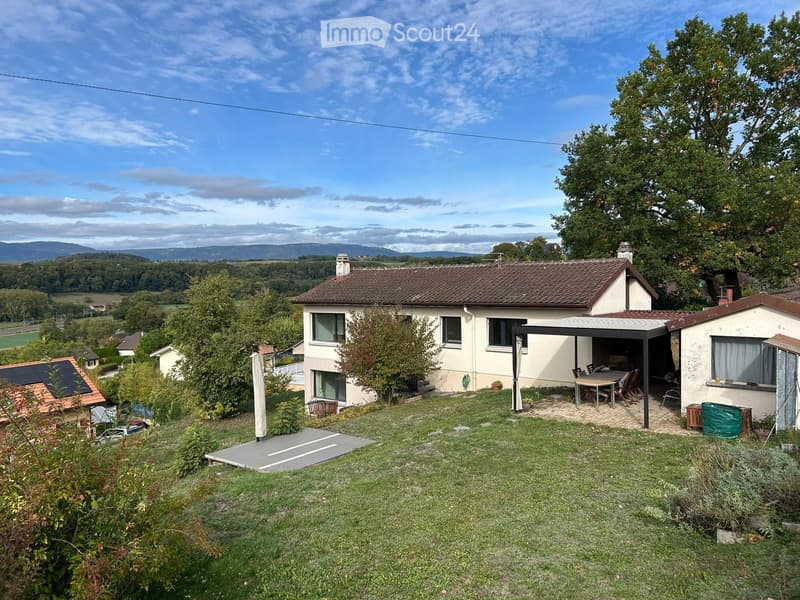 Villa à Vufflens-la-Ville avec vue sur le Jura (1)