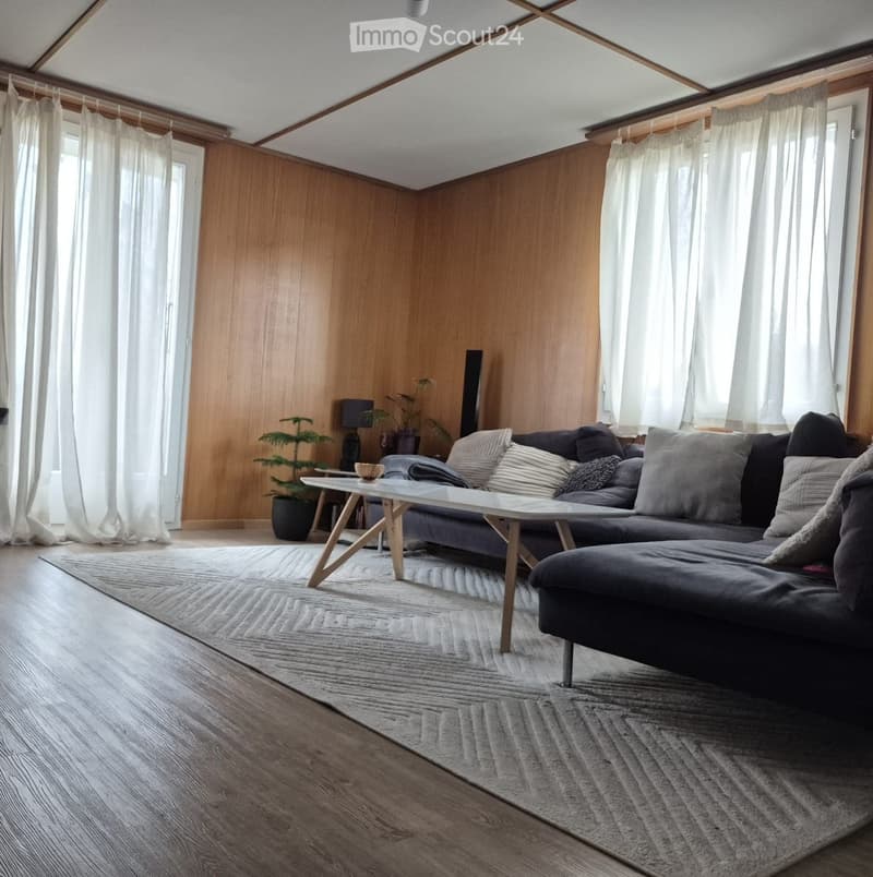 4,5 /5 Zimmerwohnung 1. Stock (4)