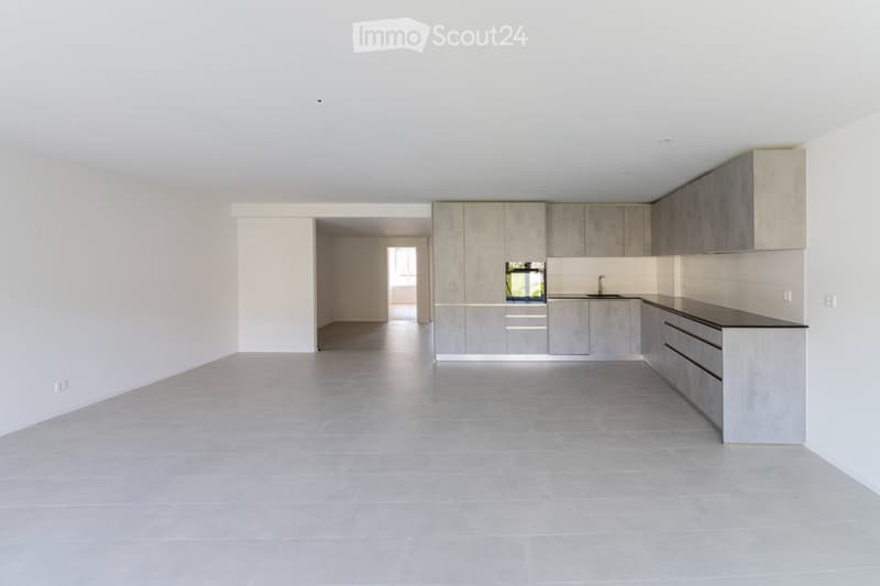 APPARTEMENT 3.5 pièces rénové, 102 m² au centre du Landeron (2)