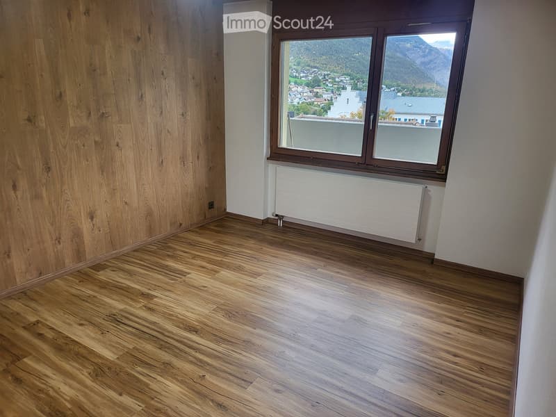Ab 1. Dezember: charmante 3 ½ Wohnung an bester Lage in Brig (2)
