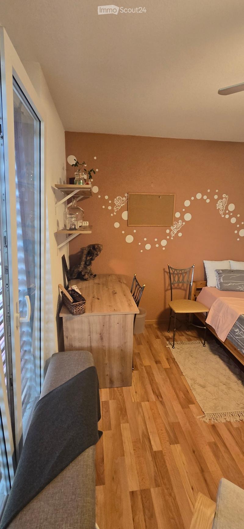 Chambre meublée 17 m2 Place de parc, TV à 800 (4)