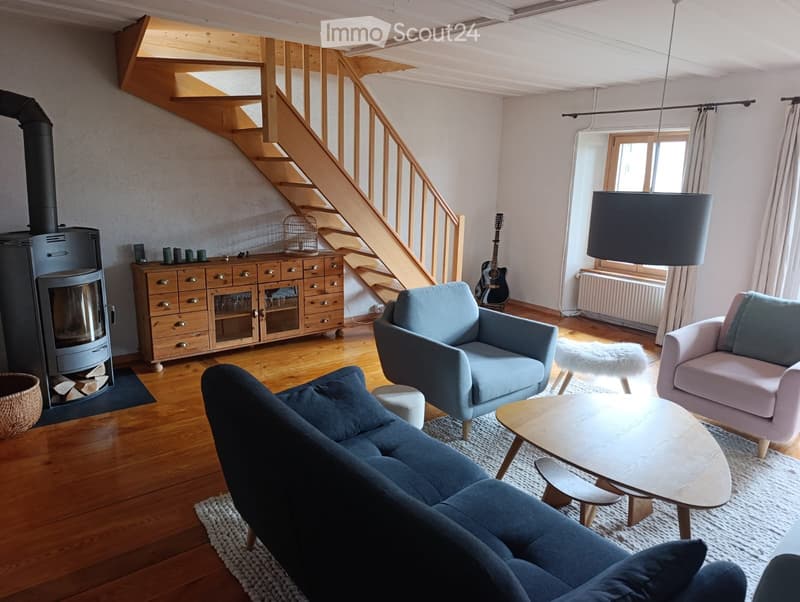 Charmant duplex dans une maison ancienne pleine de cachet. (2)