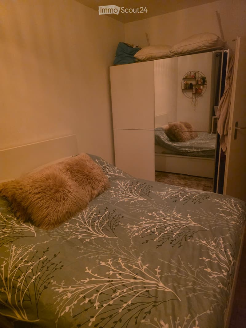 Chambre meublée à louer (2)