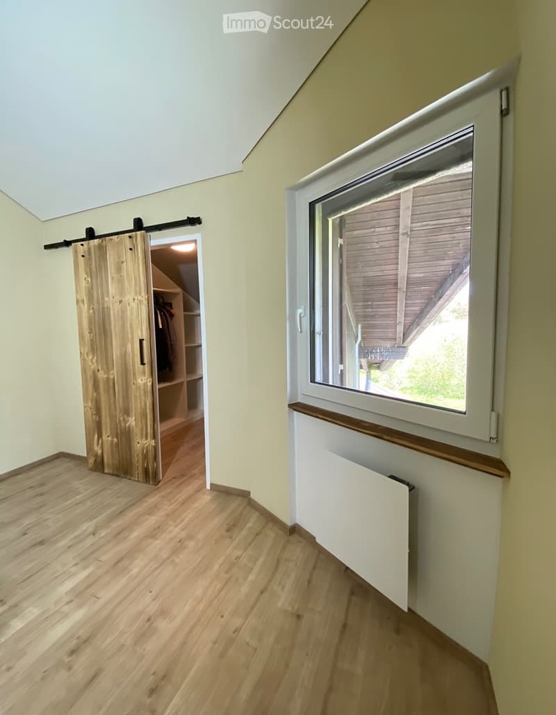 Appartement rénové meublé de 3.5 pces (2)