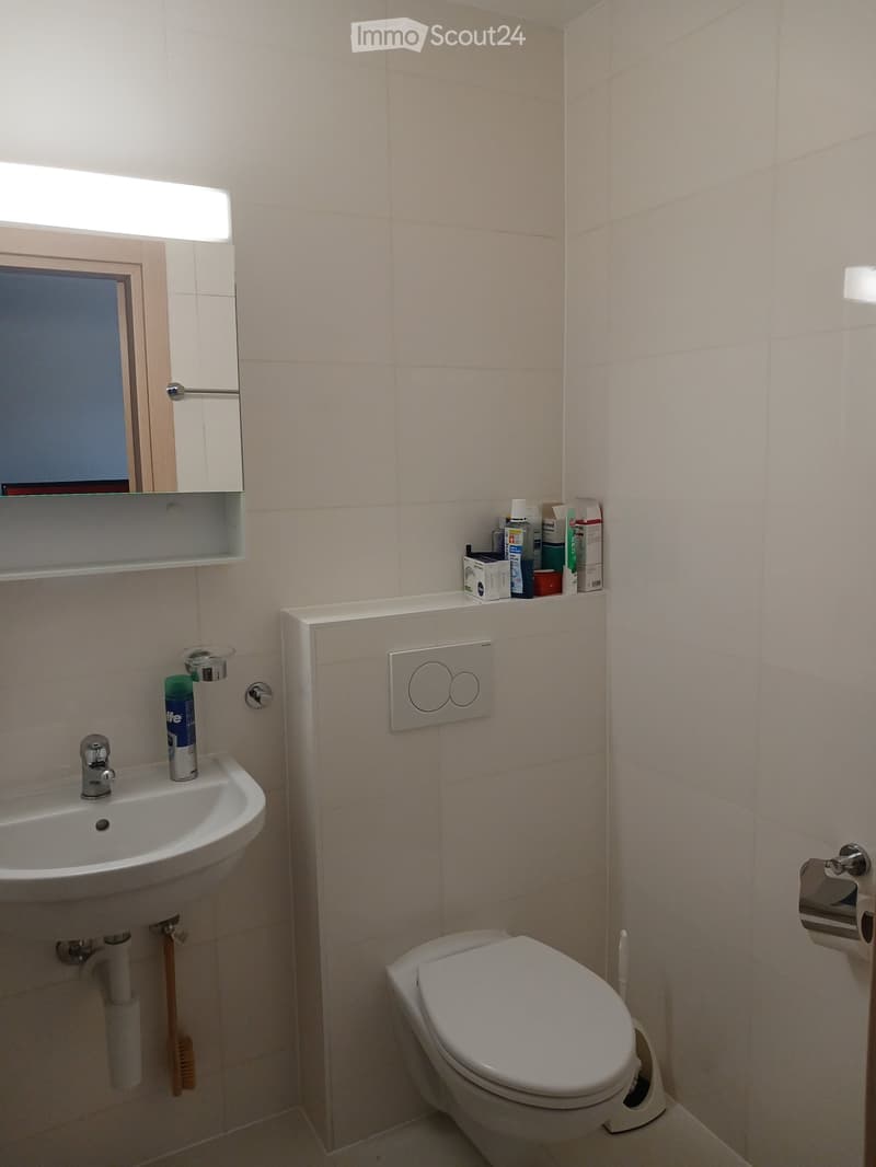 Joli appartement studio à remettre près de l'Uni (4)