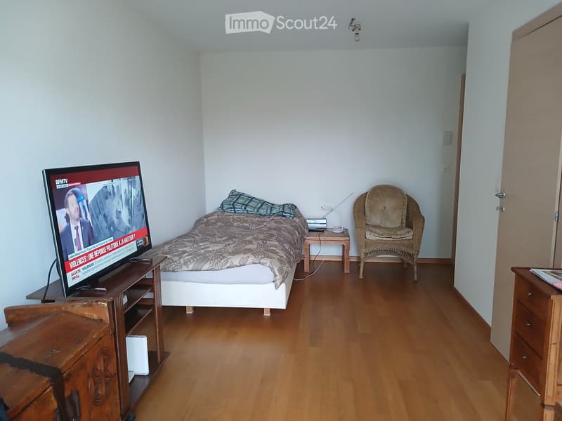Joli appartement studio à remettre près de l'Uni (3)