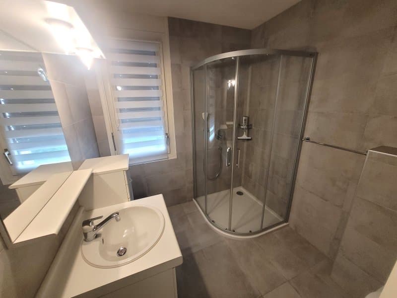Salle-de-douche 1