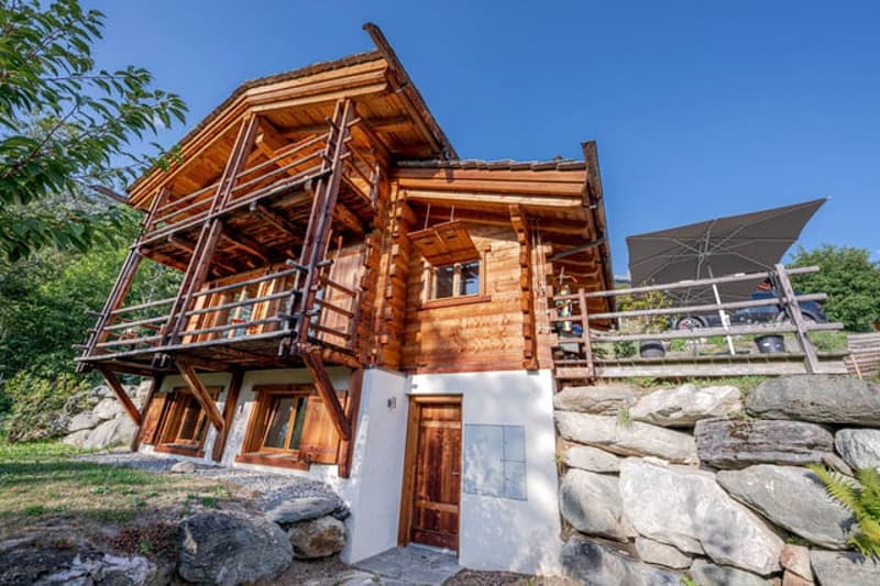 Chalet de 4.5 pièces à louer à Sarreyer, Valais (1)