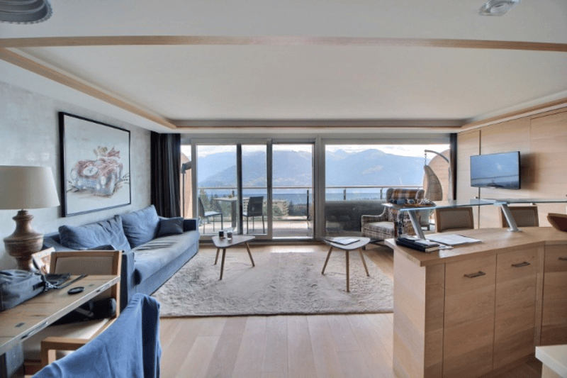 Appartement exclusif de 3.5 pièces avec vue panoramique, services hôteliers et proximité immédiate des pistes (1)