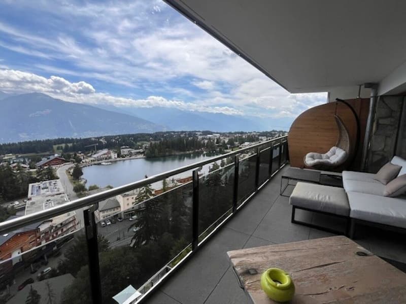 Appartement exclusif de 3.5 pièces avec vue panoramique, services hôteliers et proximité immédiate des pistes (2)