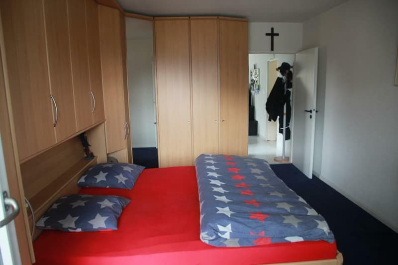 Spacious 3.5-room apartment of 98 m2 + 2 balconies totaling 24 m2 crossing and located on the south side of the building (12)