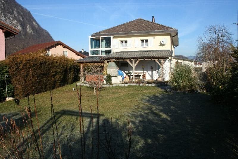Vue depuis le jardin