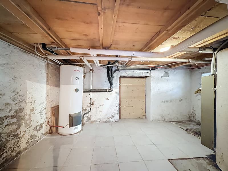 Certains achètent une maison. D'autres achètent un projet (9)