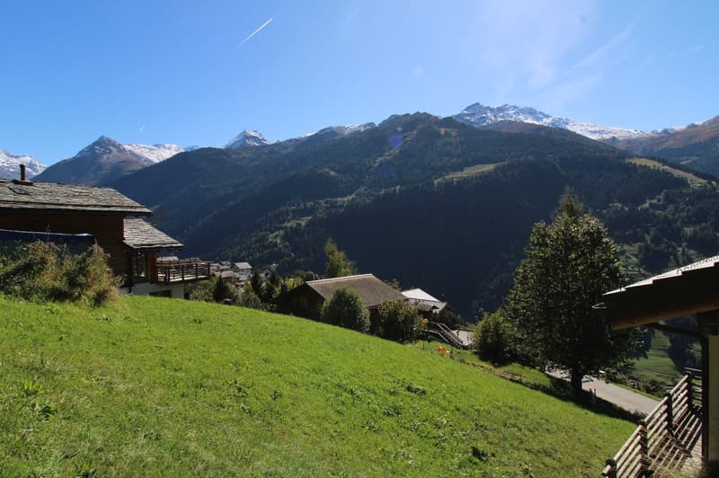 Terrain à bâtir de 459 m² à Sarreyer, vue plongeante sur la vallée (6)