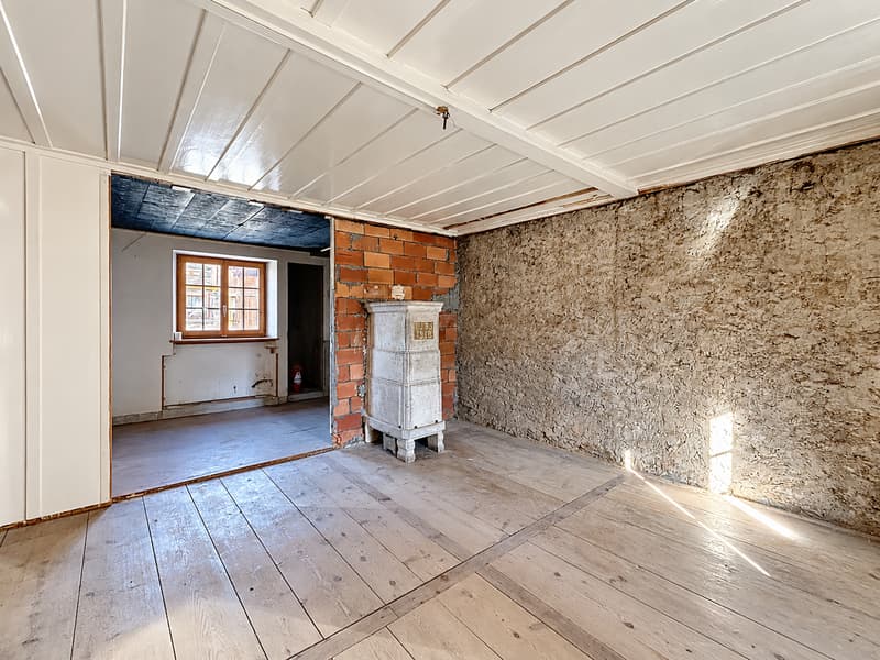 Chalet à rénover – L'âme d'une grange alpine à Sarreyer (8)