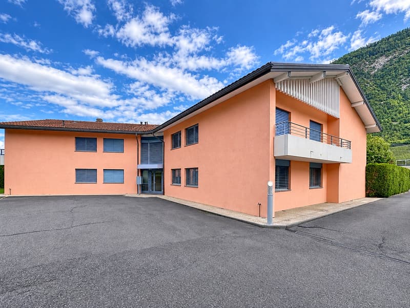 Duplex familial à Riddes – espace, calme et commerces à pied (2)