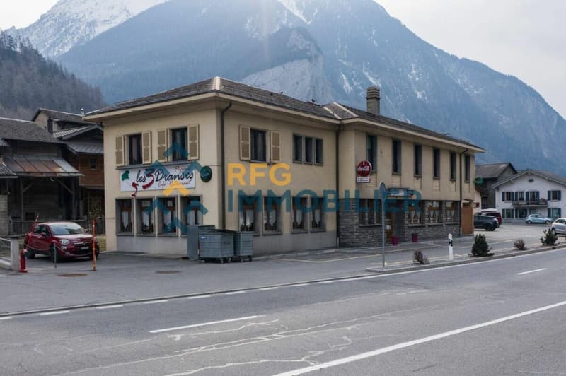 Restaurant 487.85 m2 in Sembrancher (1)