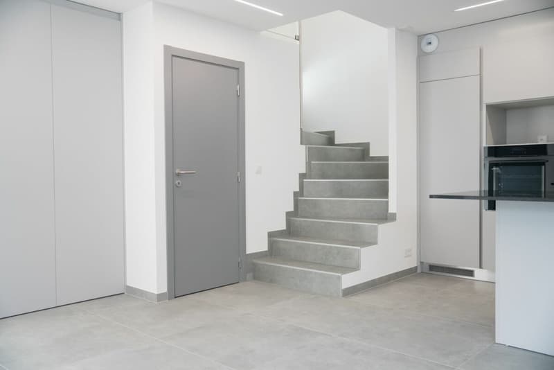 Magnifica villa contemporanea e mitoyenne ! (2)
