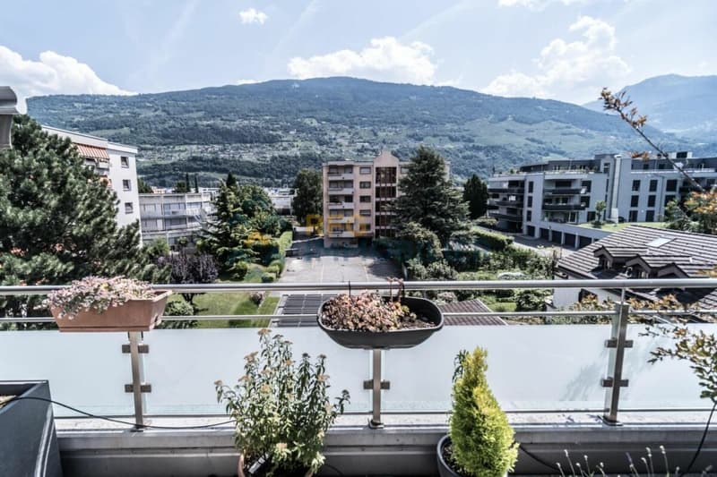 Apartment 5.5 rooms in Sion (2)