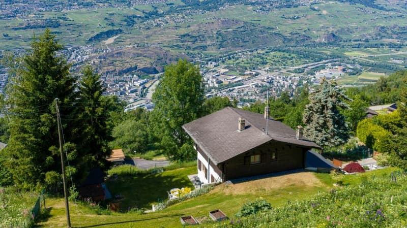 Erwerb als Zweitwohnsitz möglich - Charmantes Chalet mit außergewöhnlichem Panoramablick über die Rhône-Ebene (18)