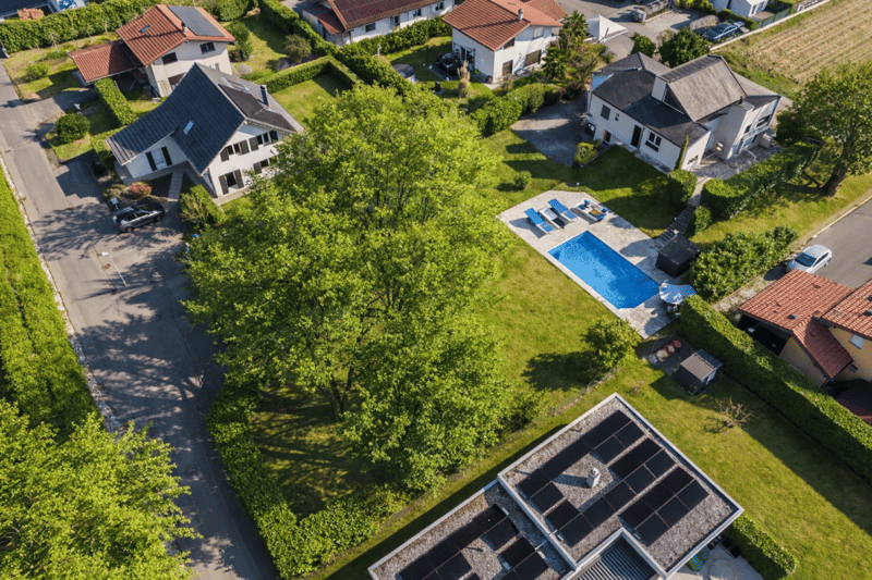 Schöne individuelle Villa auf großem Grundstück in Fully (12)