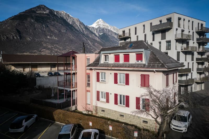 Rental income building in PPE format - 3 rented apartments near Martigny train station (1)