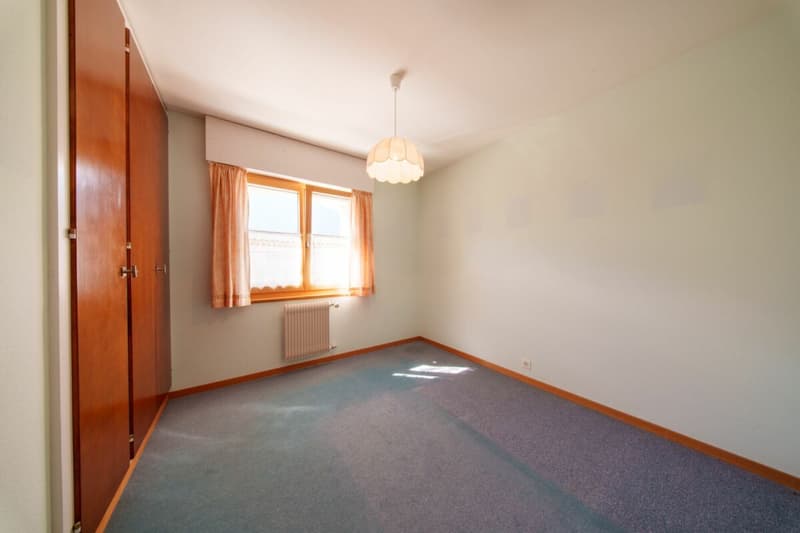 Appartement de 4 pièces avec vue dégagée à Saint-Pierre-de-Clages (11)