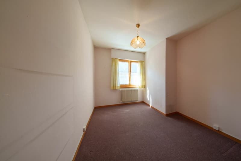 Appartement de 4 pièces avec vue dégagée à Saint-Pierre-de-Clages (12)
