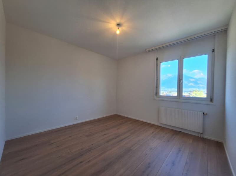 Beautiful 4.5-room apartment completely renovated in Collombey-Muraz (10)
