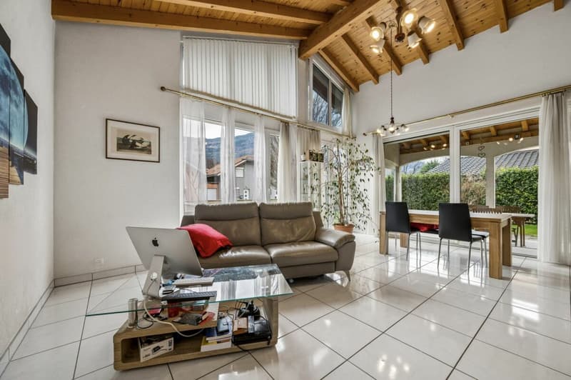 Villa familiale de 5 pièces avec jardin (3)