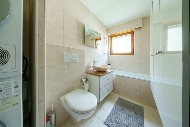 Très beau 4.5 pièces rénové au centre de Fully (11)