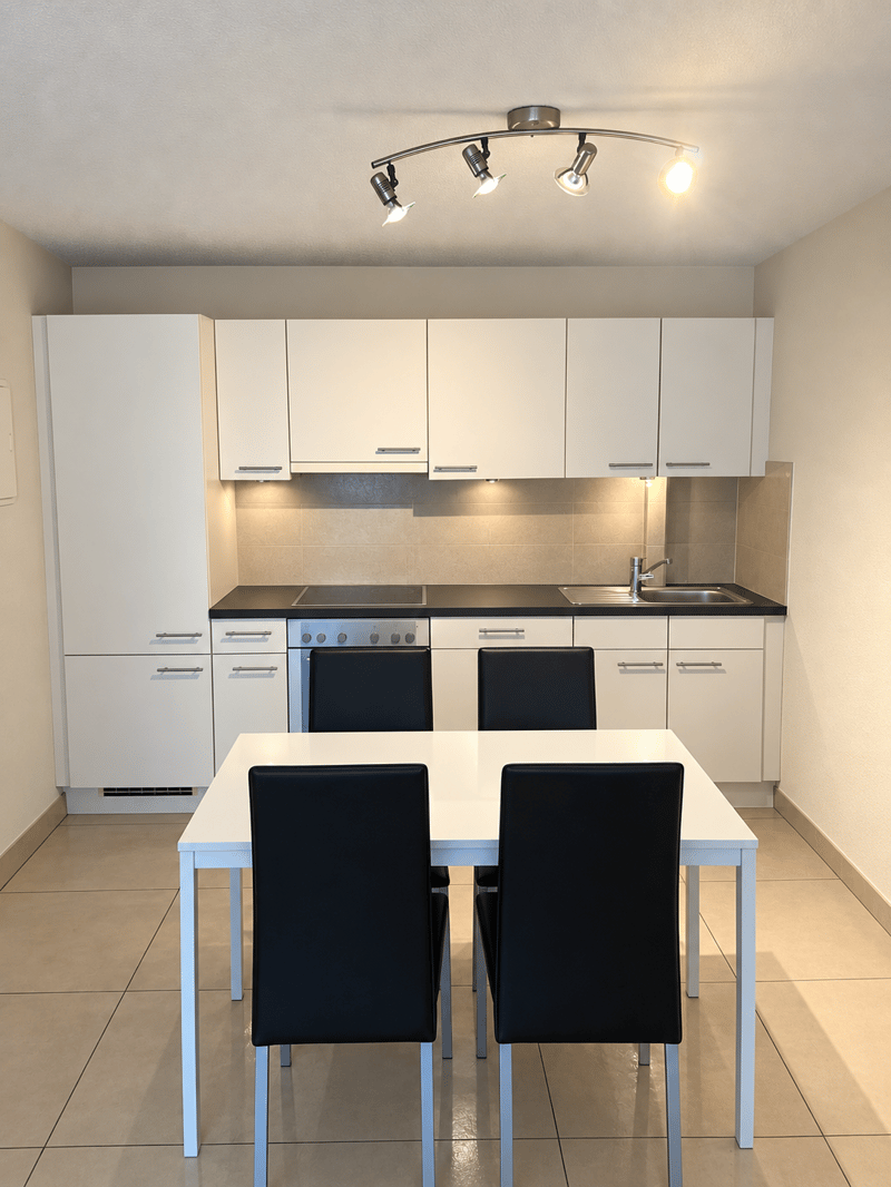 Appartement 2.5 pièces avec balcon à Sion –  non meublé (2)
