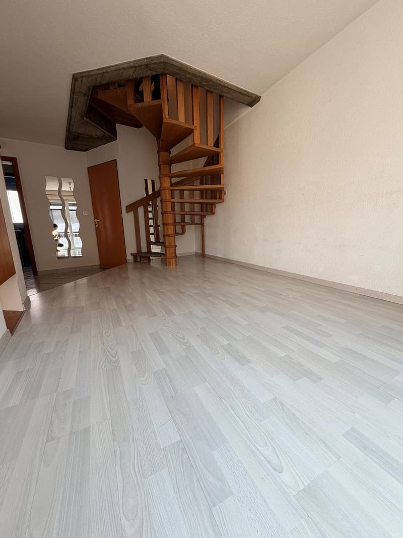 Spacieux appartement de 5.5 pièces en Duplex avec terrasse (4)