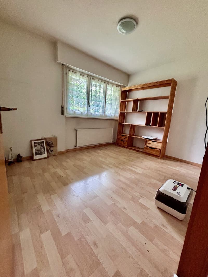 Charming and spacious 3.5-room ground floor apartment (5)