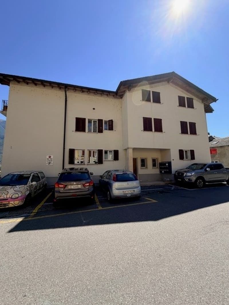 Appartement rénové de 4.5 pièces à Fully – Disponible immédiatement (1)