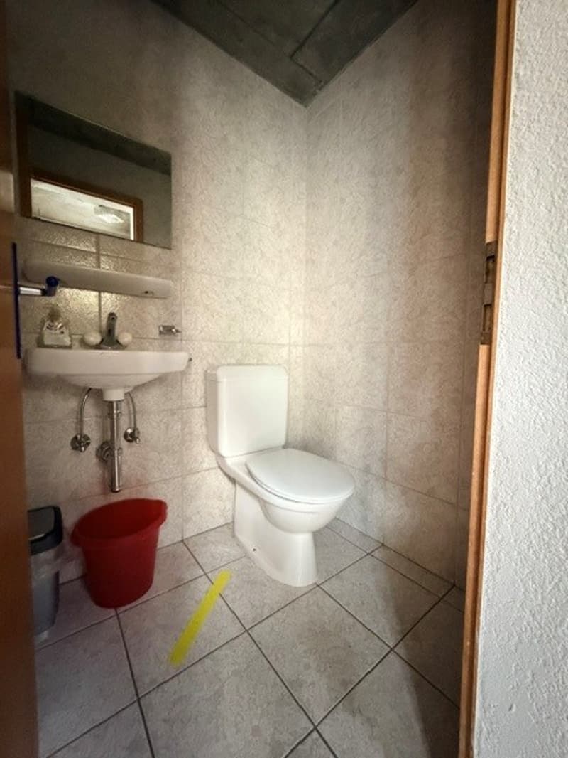 À LOUER – Local commercial de 170 m² à Fully, divisible en 3 espaces indépendants (5)