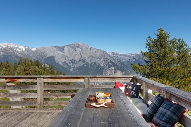 Stunning 11-Room Chalet for Sale in La Tzoumaz – Mountain Living at Its Finest (6)