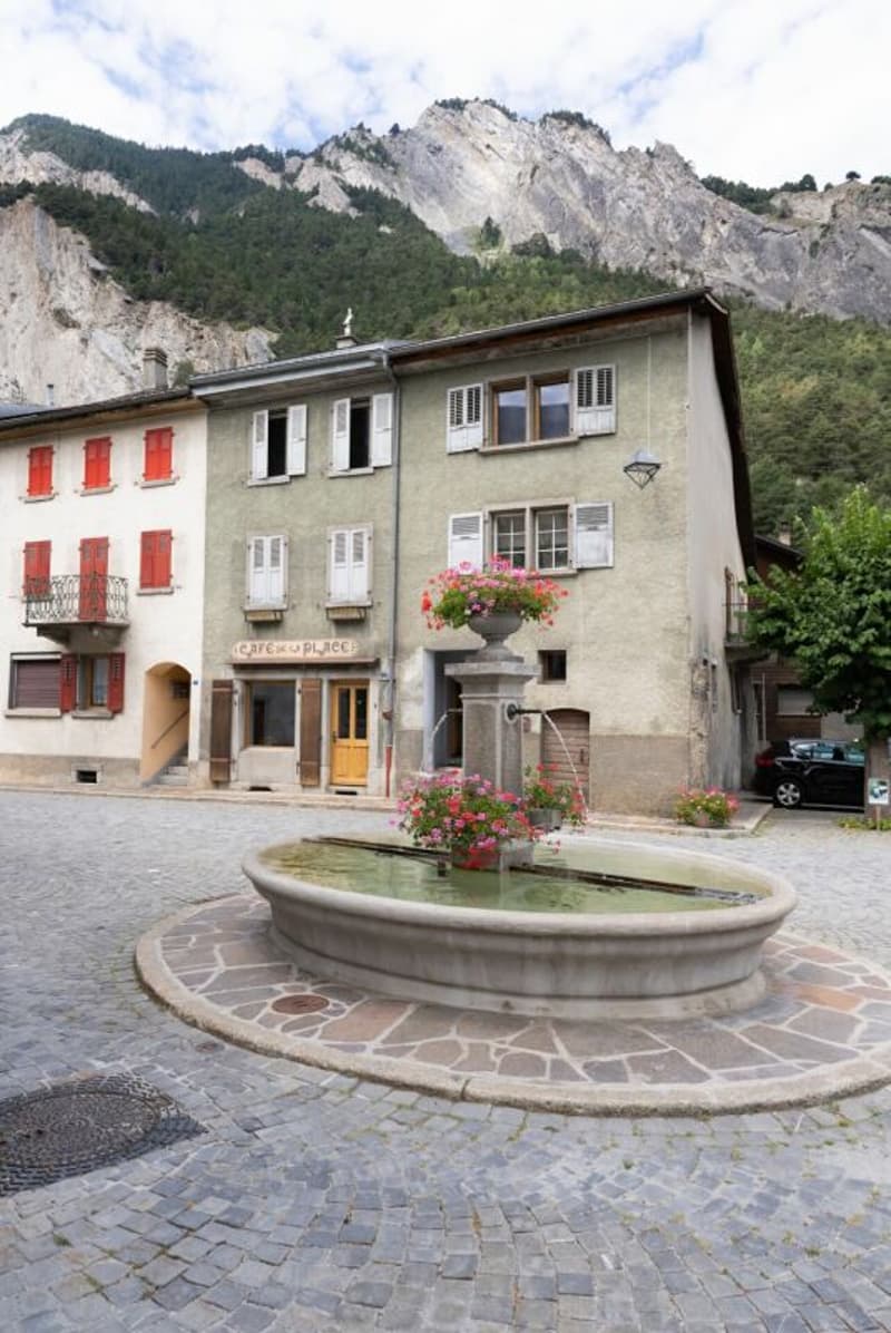 Village House (13)