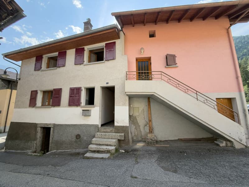 Authentique maison villageoise à rénover (7)