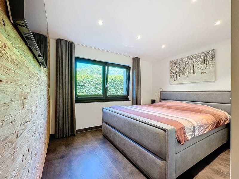 Charming 322 m2 house renovated (10)