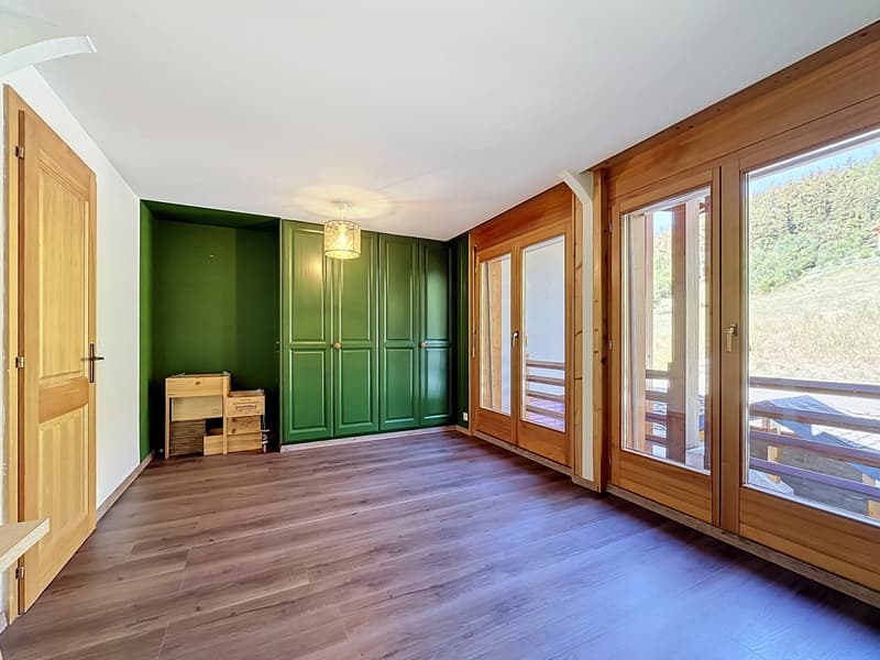 SUPERB DUPLEX APARTMENT WITH 3.5 ROOMS AND TERRACE (16)