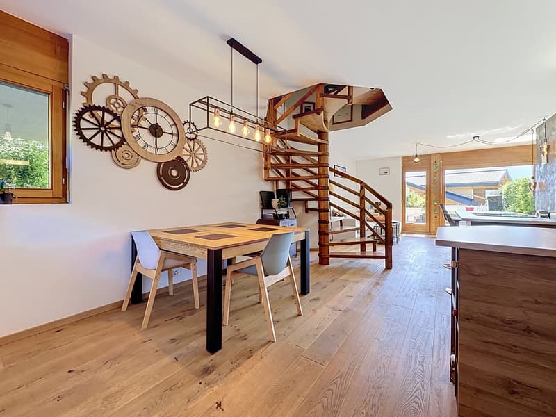 SUPERB DUPLEX APARTMENT WITH 3.5 ROOMS AND TERRACE (2)