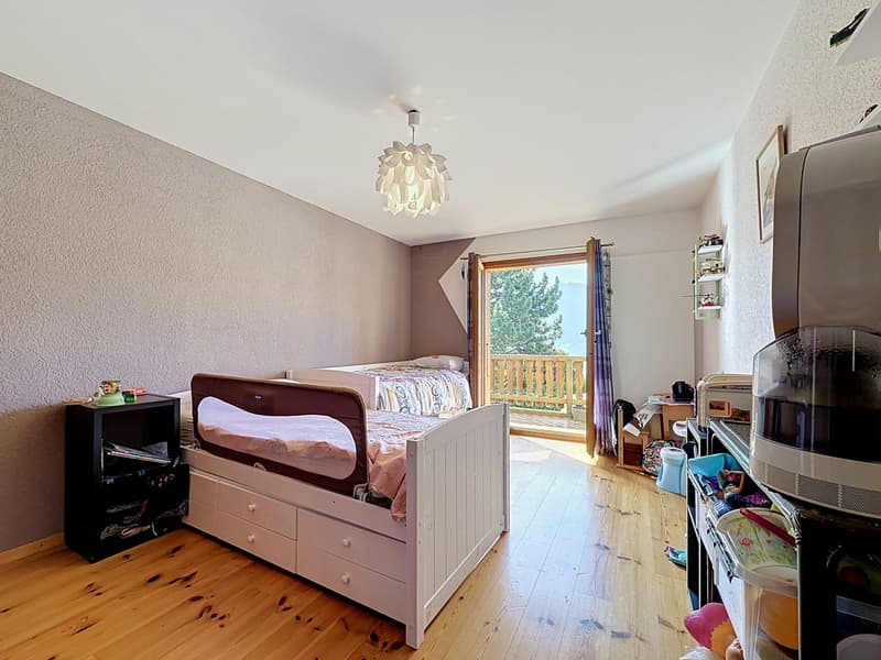 Charmant chalet individuel sur une belle parcelle à Lens (21)