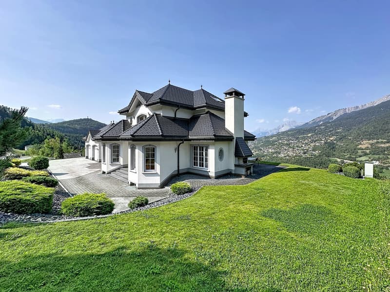 Propriété de caractère avec vue panoramique et vaste parcelle à Icogne (3)